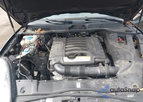 2016 Porsche Cayenne из США, поврежденный, VIN WP1AA2A2XGLA08577